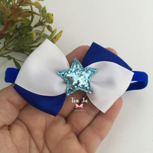 Faixa laço azul e branco com aplique de estrela