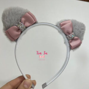 Tiara orelhinhas de pelúcia cinza