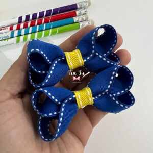 Par de laço boutique azul pespontado e meio amarelo